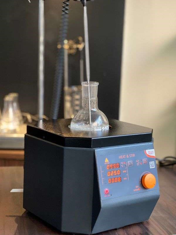 Колбонагреватель для колб 5000 мл, 400 °C, с мешалкой, цифровой, Black Diamond Pro Колбонагреватель для колб 5000 мл, 400 °C, с мешалкой, цифровой, Black Diamond Pro